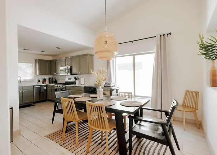 Holiday home Flower Street House Pool, Spa, Golf! Queen Creek
