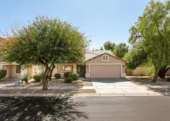 Flower Street House Pool, Spa, Golf! * Queen Creek